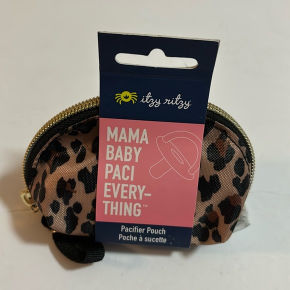 ritzy leopard print pacifier pouch - Picture 3 of 3